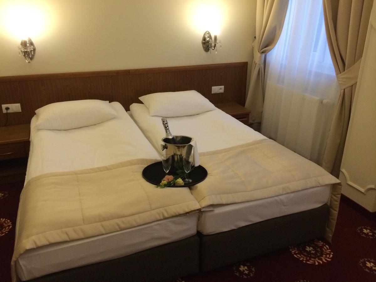 Hotel President Коцк Экстерьер фото
